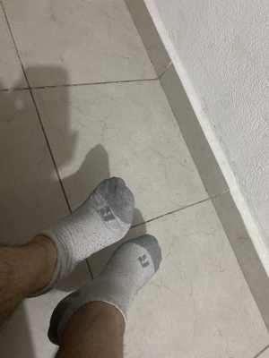 was told to upload some stuff i like so y’all get to know me, so i’m showing you guys the socks i used all day yesterday